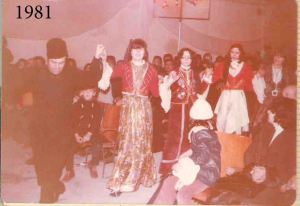 Το χορευτικό τμήμα του Συλλόγου στην θεατρική παράσταση "Ο Ματωμένος Γάμος" του Λόρκα